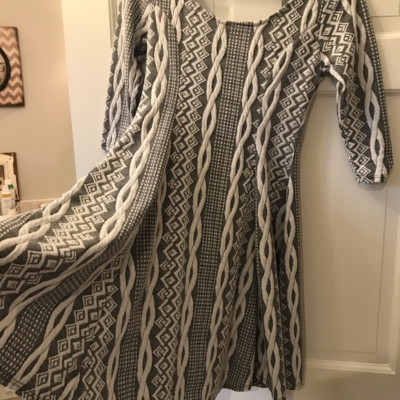 Knee length silver cocktail dress - Picture 2 of 6